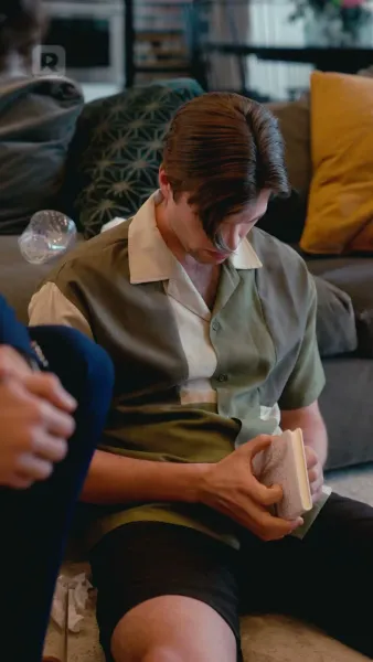 พี่ชายสามคนที่ไม่รู้คุณ