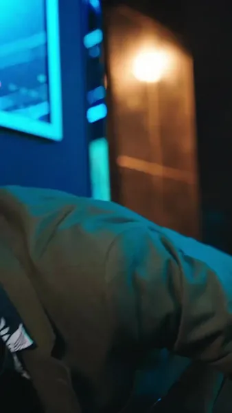  ตามจับคุณพ่อเย็นชา