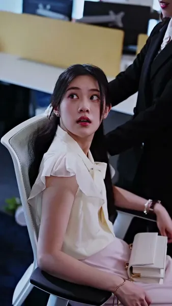 เกิดใหม่มาเป็นแฟนน้าชายชั่ว