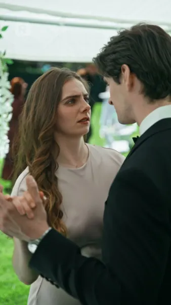 อัศวินในชุดส่องแสง