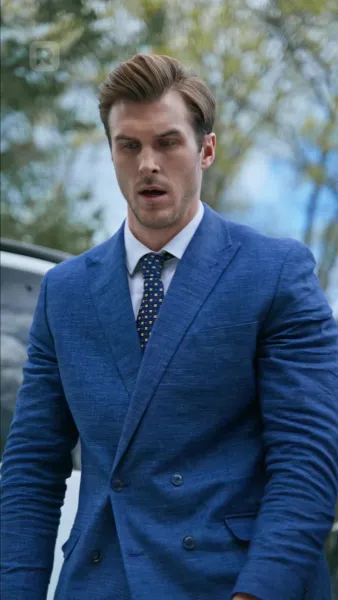 อัศวินในชุดส่องแสง