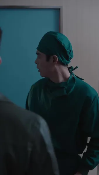 คู่ปรับล่าเงาอดีต