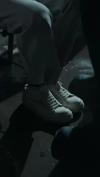 คู่ปรับล่าเงาอดีต