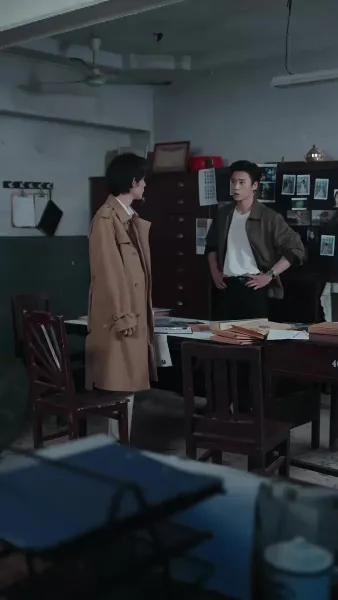 คู่ปรับล่าเงาอดีต