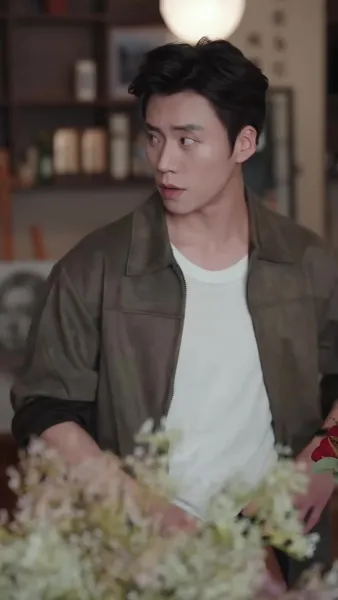 คู่ปรับล่าเงาอดีต