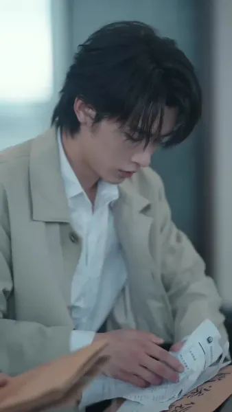 คู่ปรับล่าเงาอดีต