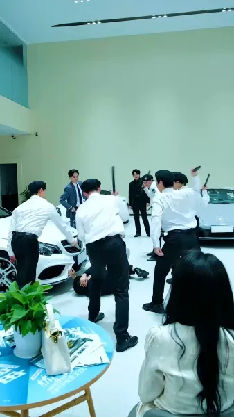 เกิดใหม่มาทวงแค้น