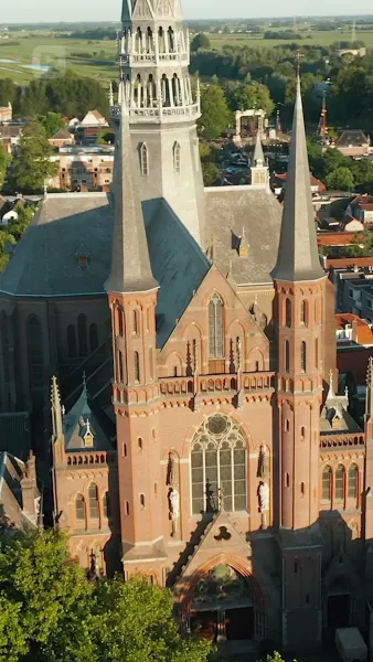 การกลับมาของทายาทผู้สูงส่ง