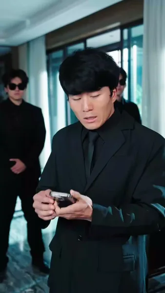 กลายเป็นแม่เลี้ยงของศัตรูตัวฉกาจ