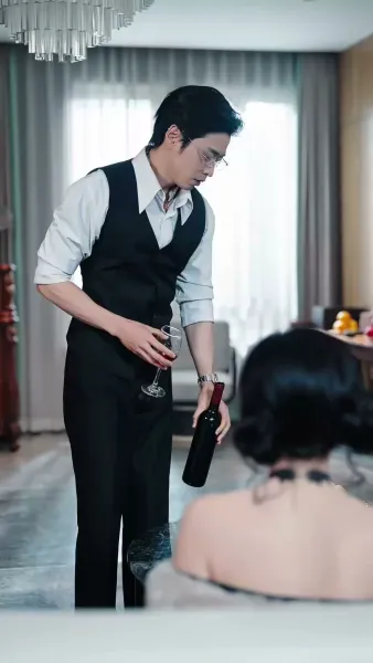 กลายเป็นแม่เลี้ยงของศัตรูตัวฉกาจ