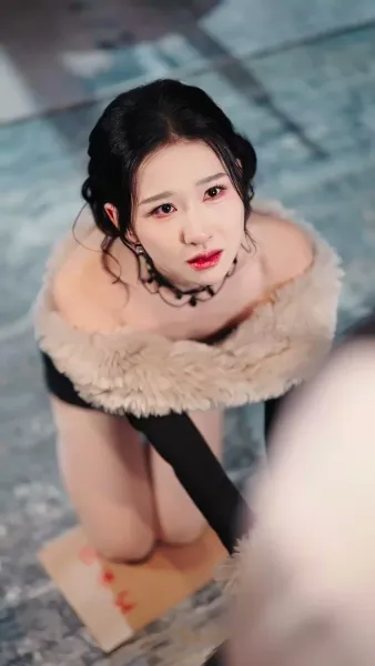 กลายเป็นแม่เลี้ยงของศัตรูตัวฉกาจ