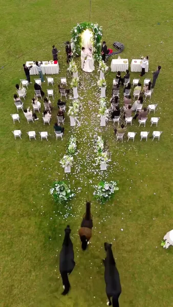 กลายเป็นแม่เลี้ยงของศัตรูตัวฉกาจ