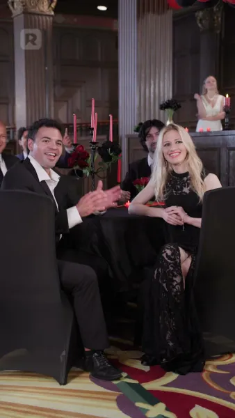 ถูกอัลฟ่าของเธอยึดครอง