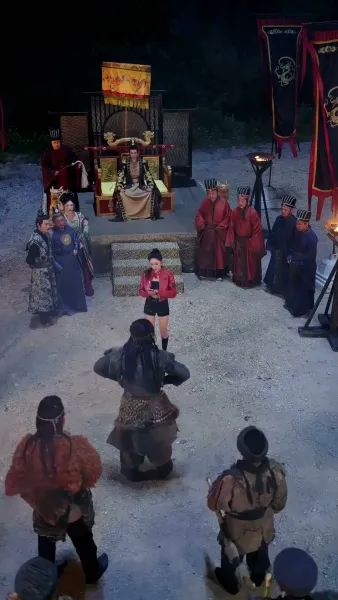 ฮองเฮาจอมไฮเทค