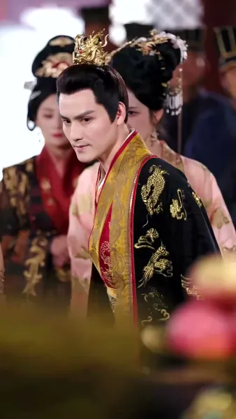 ฮองเฮาจอมไฮเทค