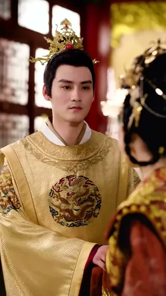 ฮองเฮาจอมไฮเทค