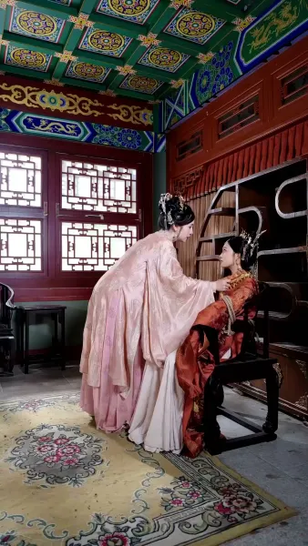 ฮองเฮาจอมไฮเทค