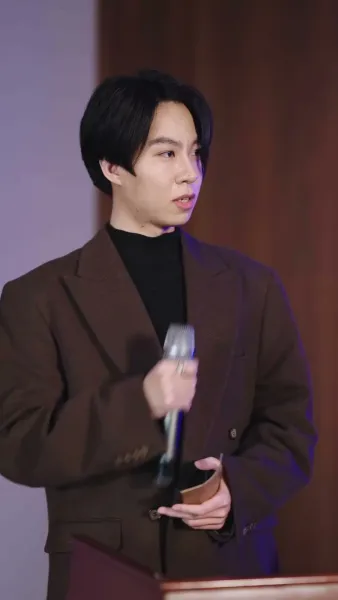 รักเก่าร่วงโรย รักใหม่ผลิใบ