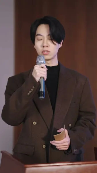 รักเก่าร่วงโรย รักใหม่ผลิใบ