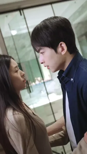 รักเก่าร่วงโรย รักใหม่ผลิใบ