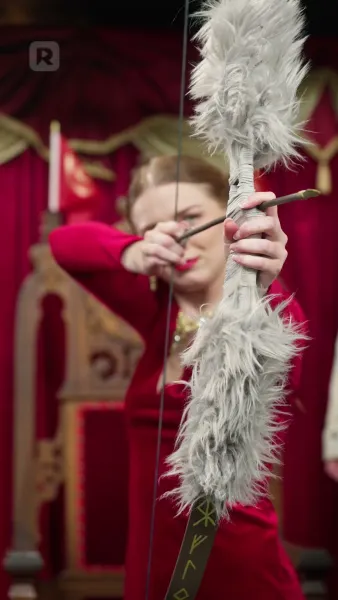 ราชินีผู้กำเนิดใหม่จากเถ้าธุลี