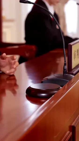 เกมลวงตาของเธอ