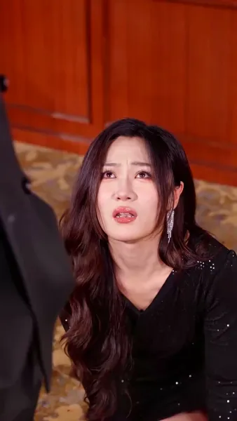 เกมลวงตาของเธอ