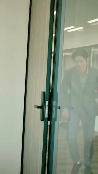 กุหลาบที่รอฝน