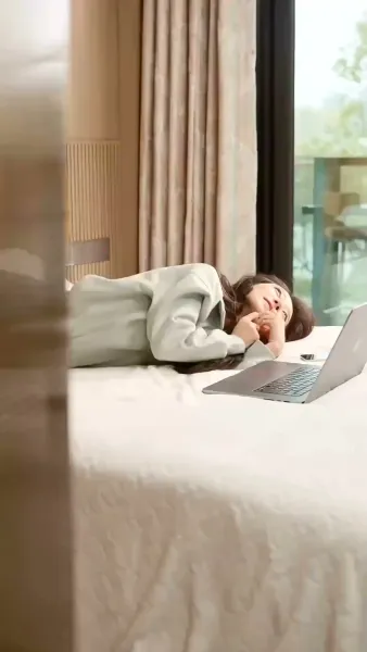 กุหลาบที่รอฝน