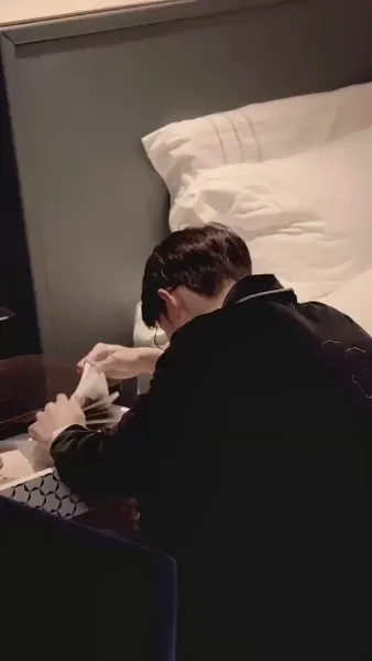 กุหลาบที่รอฝน