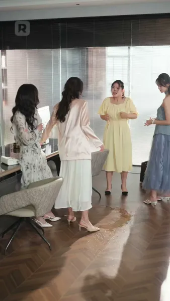 (พากย์) ความรักไม่ได้อยู่ในแผน