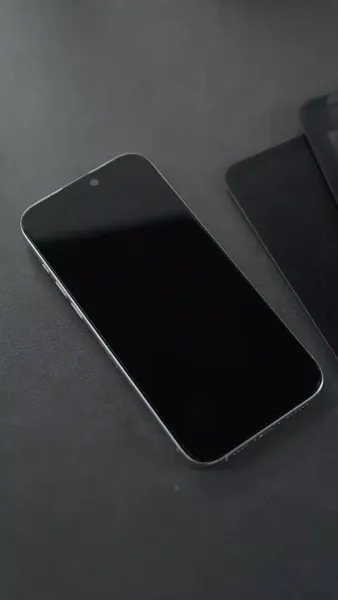 เธอไม่ใช่จันทราเดิม