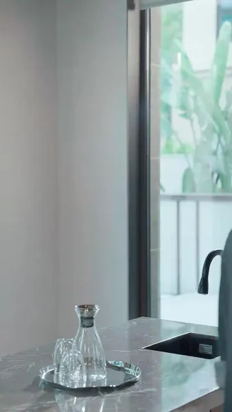 เธอไม่ใช่จันทราเดิม