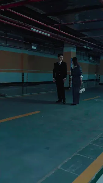 เธอไม่ใช่จันทราเดิม