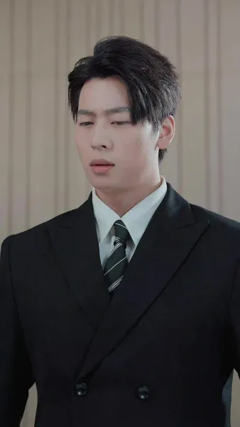 เธอไม่ใช่จันทราเดิม