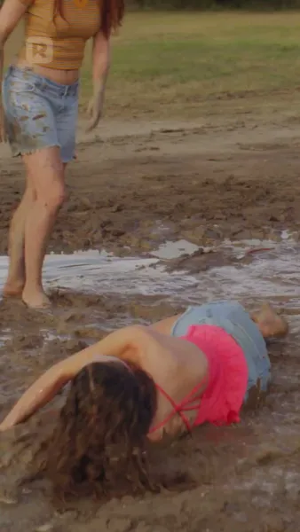 สาวซิงตัวป่วนค่ายรักฤดูร้อน