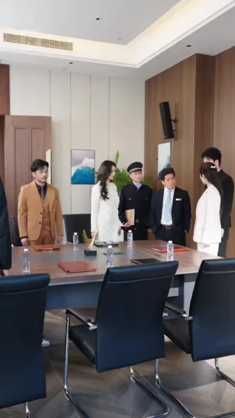 อดีตเมียขายผัก คือประธานหญิง