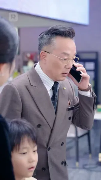 อดีตเมียขายผัก คือประธานหญิง