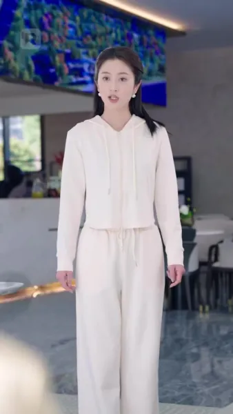 อดีตเมียขายผัก คือประธานหญิง