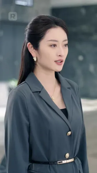 อดีตเมียขายผัก คือประธานหญิง