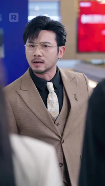 อดีตเมียขายผัก คือประธานหญิง