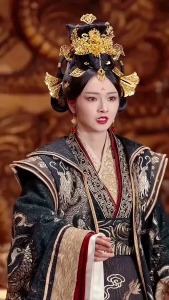 คำสัตย์ใต้บัลลังก์