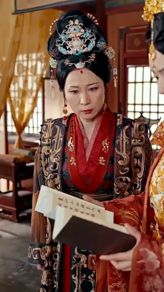 คำสัตย์ใต้บัลลังก์