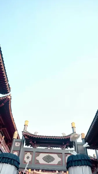 คำสัตย์ใต้บัลลังก์