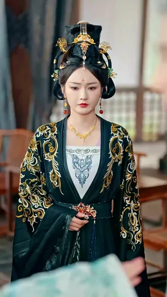 คำสัตย์ใต้บัลลังก์