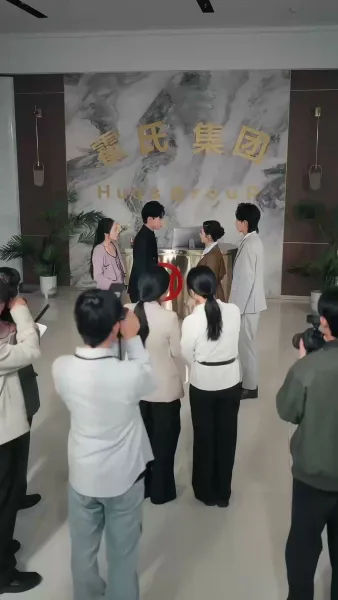 ลวงให้รัก ล่อให้ร้าย