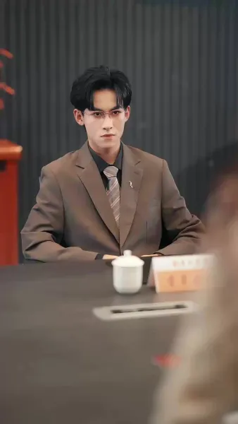 ลวงให้รัก ล่อให้ร้าย