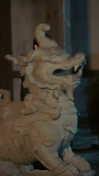 แจกันสื่อรัก ข้ามเวลาท้าลิขิต