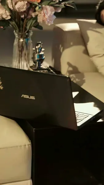 แจกันสื่อรัก ข้ามเวลาท้าลิขิต