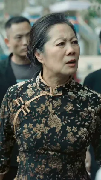 แจกันสื่อรัก ข้ามเวลาท้าลิขิต